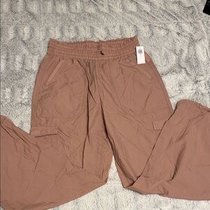 Old Navy Women’s Light Rose Cargo Pants (quick dry)